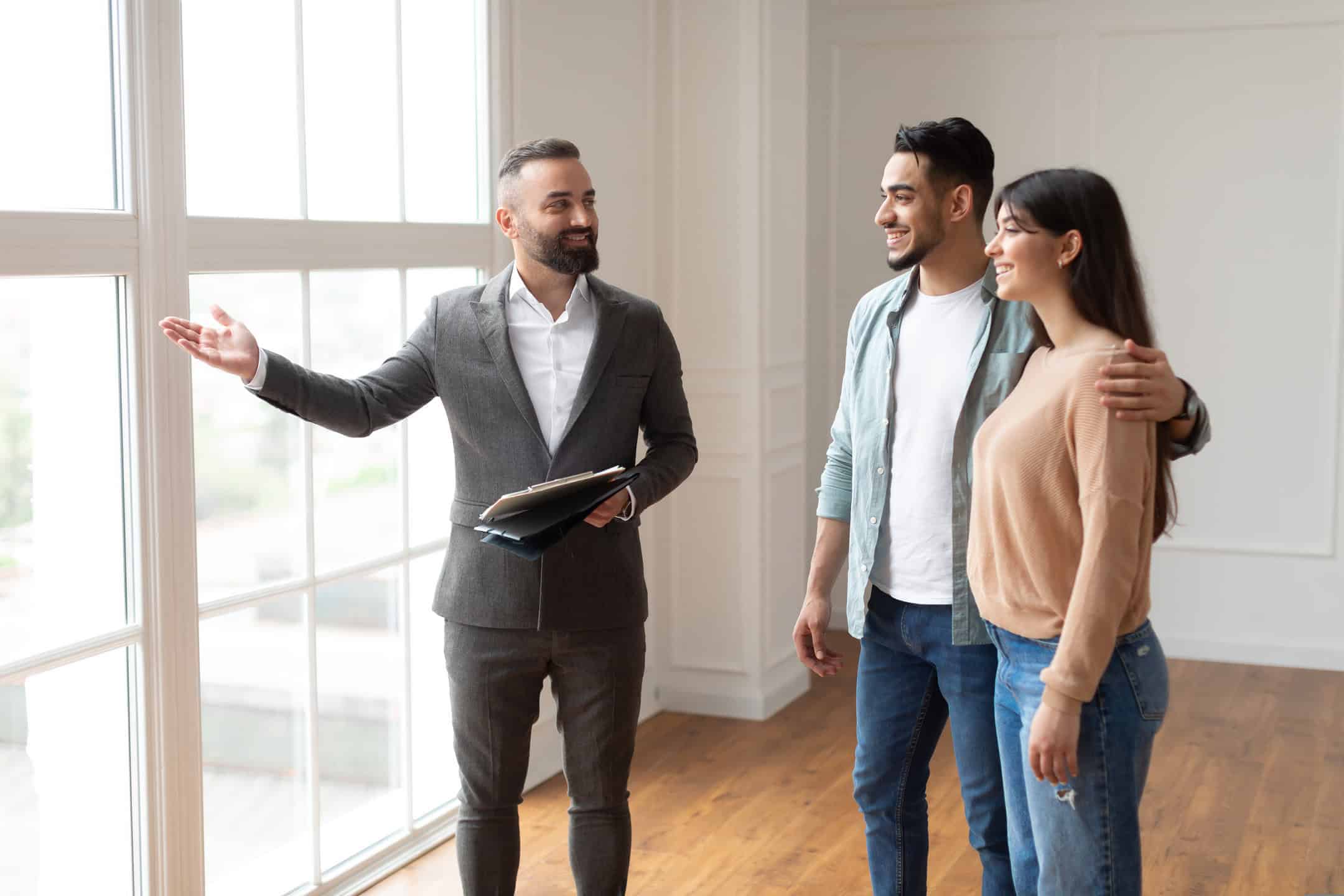 become a trainee estate agent 1